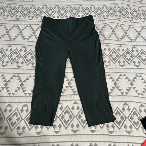 Lululemon leggings size 8 - Picture 2 of 6